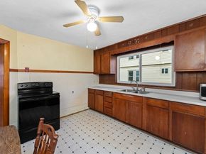 38 7th St, Medford MA 02155