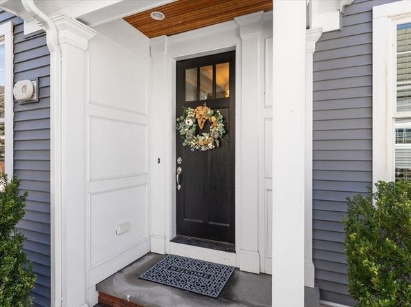 10 Tanglewood Dr 10, Framingham MA 01701