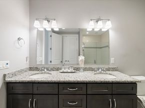 10 Tanglewood Dr 10, Framingham MA 01701