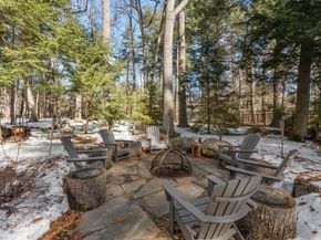 85 Lake Road Ter, Wayland MA 01778