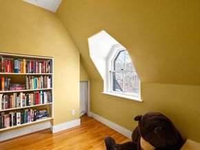 327 Franklin St, Newton MA 02458