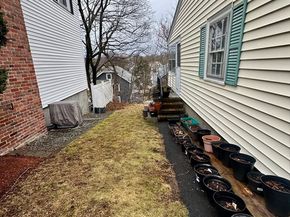 72 Redlands Rd, Boston MA 02132