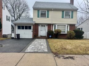 72 Redlands Rd, Boston MA 02132