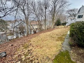 72 Redlands Rd, Boston MA 02132