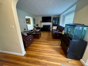 72 Redlands Rd, Boston MA 02132