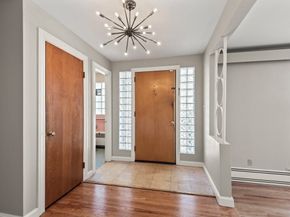 42 Ellis Dr., Worcester MA 01609