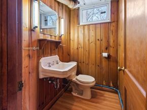 42 Ellis Dr., Worcester MA 01609