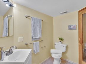 829 Chestnut St, Newton MA 02468