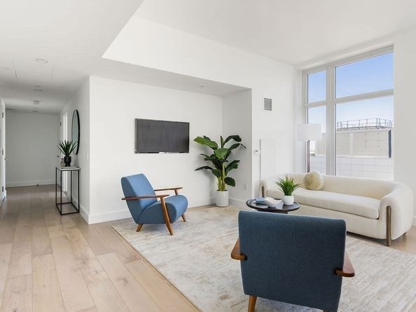 100 Lovejoy Wharf 11 A, Boston MA 02114