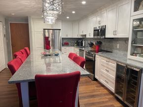 100 Ledgewood Dr 410, Stoneham MA 02180