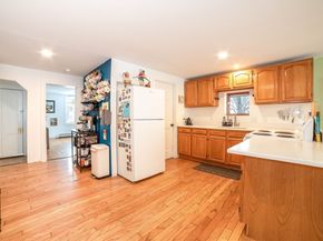 178 James Street, Barre MA 01005