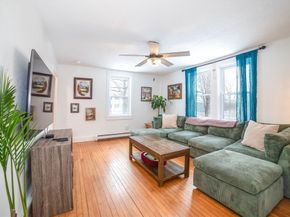 178 James Street, Barre MA 01005