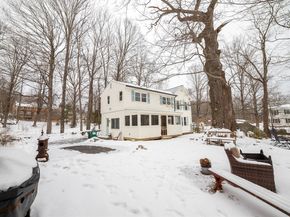 178 James Street, Barre MA 01005