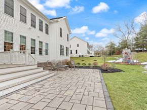 65 Foundry Ln, Canton MA 02021