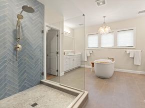 65 Foundry Ln, Canton MA 02021