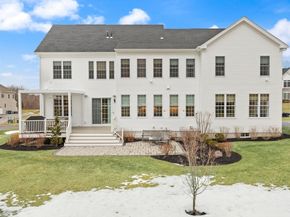 65 Foundry Ln, Canton MA 02021