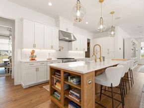 65 Foundry Ln, Canton MA 02021