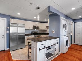 64 Foster St 403, Peabody MA 01960