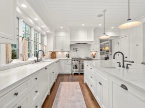 76 Robin Rd, Weston MA 02493