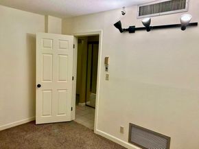 70 Southbridge St 703, Worcester MA 01608