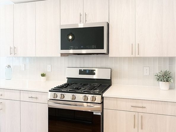 98 Prescott St 3b, Boston MA 02128