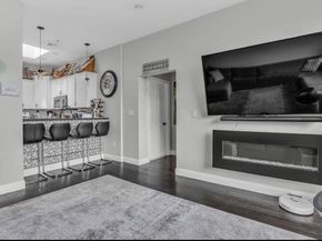 7 Central Sq 307, Lynn MA 01902