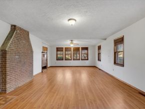 7 Green St, Carver MA 02330