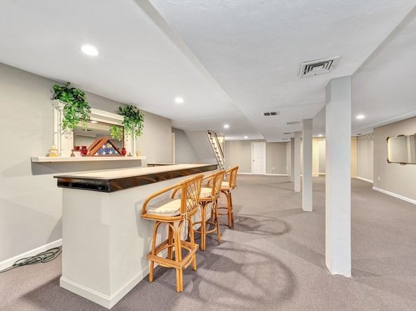 16 Sarah's Way, Peabody MA 01960