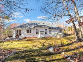 16 Sarah's Way, Peabody MA 01960