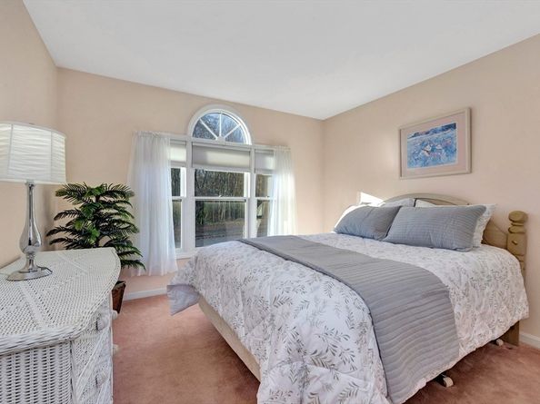 16 Sarah's Way, Peabody MA 01960