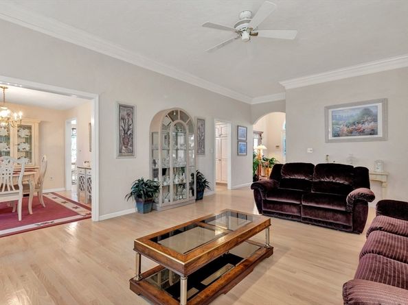 16 Sarah's Way, Peabody MA 01960