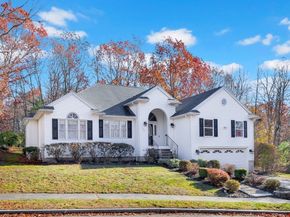 16 Sarah's Way, Peabody MA 01960