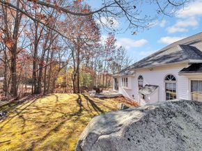 16 Sarah's Way, Peabody MA 01960