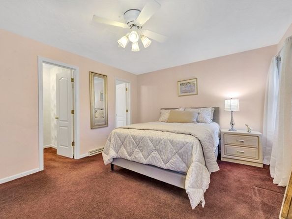 16 Sarah's Way, Peabody MA 01960