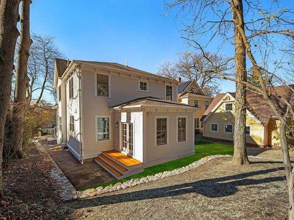 181 Lowell St, Arlington MA 02474