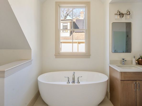 181 Lowell St, Arlington MA 02474