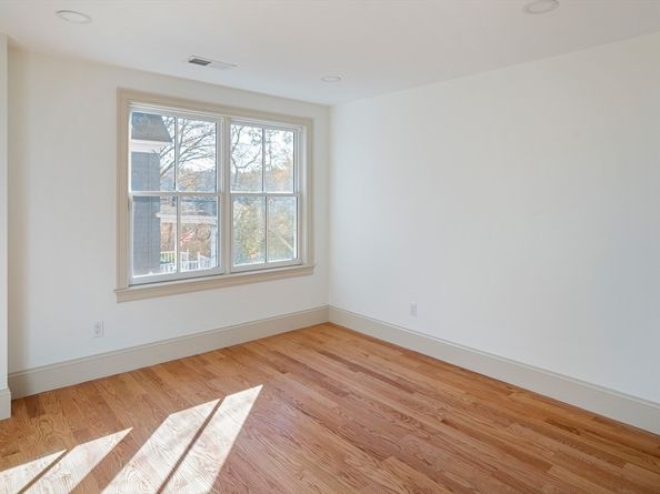 181 Lowell St, Arlington MA 02474