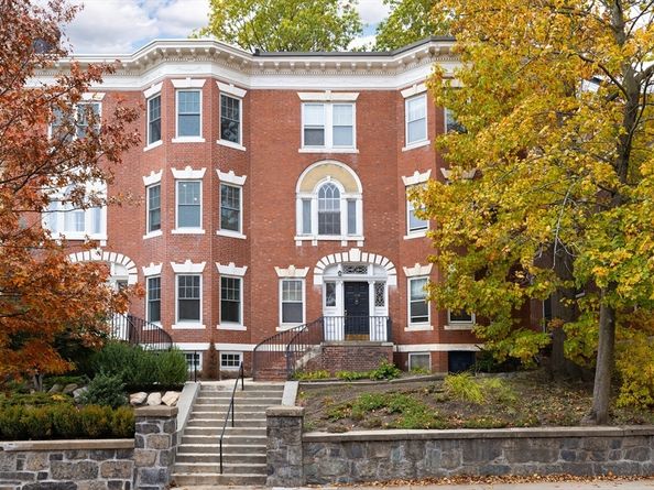 1572 Beacon Street, Brookline MA 02446