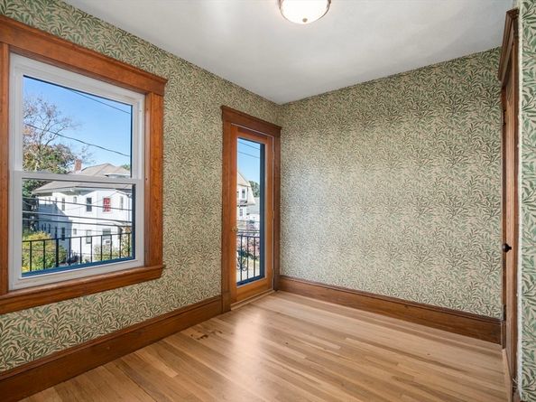 133 Hillside, Watertown MA 02472