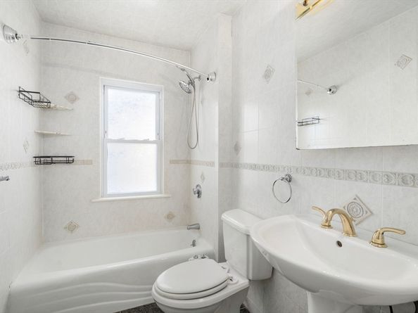 133 Hillside, Watertown MA 02472