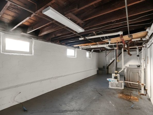 133 Hillside, Watertown MA 02472