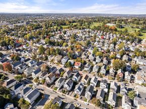 133 Hillside, Watertown MA 02472