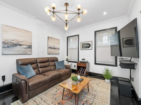 26 F Street 1, Boston MA 02127