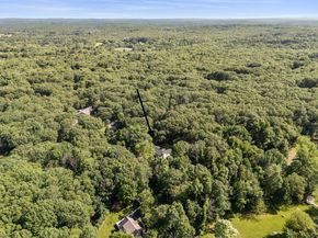 215 Chestnut St, Uxbridge MA 01569