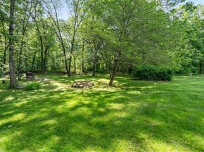 215 Chestnut St, Uxbridge MA 01569