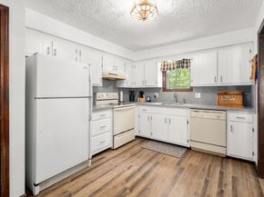 215 Chestnut St, Uxbridge MA 01569