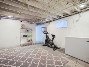 27 Oakland St 27, Watertown MA 02472