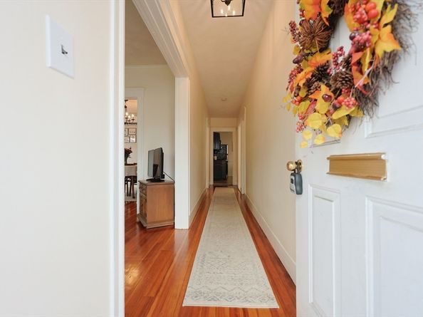 27 Oakland St 27, Watertown MA 02472