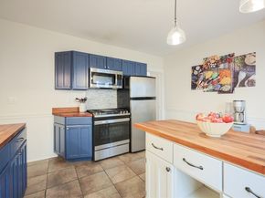 27 Oakland St 27, Watertown MA 02472