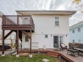 27 Oakland St 27, Watertown MA 02472